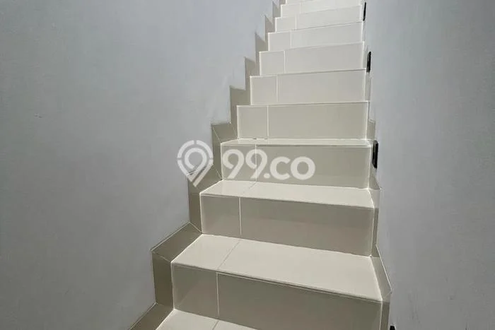 Disewakan Rumah Konsep Minimalis di BSD Tangerang Selatan dengan 5 Kamar Disewakan Rumah Konsep Minimalis di BSD Tangerang Selatan dengan 5 Kamar
