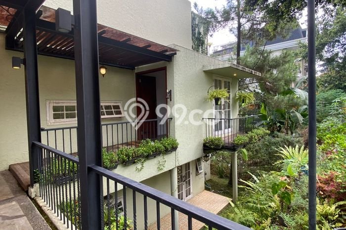 For Sale! Luxury House LT 320m2 Desain Modern di Dago Pakar For Sale! Luxury House LT 320m2 Desain Modern di Dago Pakar
