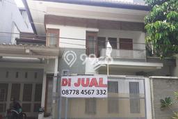 Rumah Elit Modern Tanpa Renovasi di Panglima Polim Jakarta Selatan Rumah Elit Modern Tanpa Renovasi di Panglima Polim Jakarta Selatan