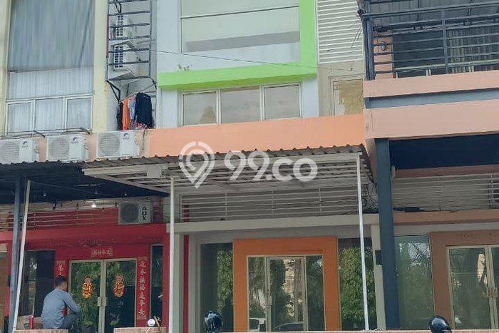 Ruko untuk disewa di Semarang Barat punya LT 113m2 & LB 120m2 harga sewa kompetitif Ruko untuk disewa di Semarang Barat punya LT 113m2 & LB 120m2 harga sewa kompetitif