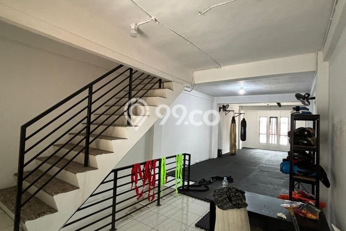 Ruko Dijual Lokasi Stratagis di Gajah Mungkur Semarang Cocok untuk Investasi Ruko Dijual Lokasi Stratagis di Gajah Mungkur Semarang Cocok untuk Investasi
