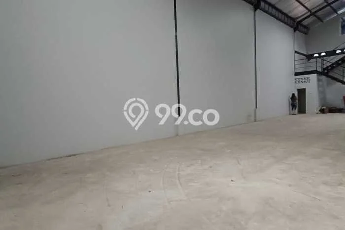 Gudang disewakan di Tigaraksa Tangerang dengan luas bangunan 486m2 Gudang disewakan di Tigaraksa Tangerang dengan luas bangunan 486m2