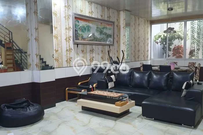 Jual Rumah Luas Megah Dengan View Cantik di Pegadungan, Jakarta Barat Jual Rumah Luas Megah Dengan View Cantik di Pegadungan, Jakarta Barat