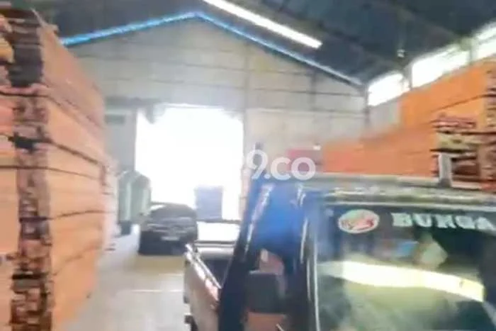 Gudang Disewa di Cikupa, Tangerang, LT 1350m2 / LB 1265m2 Gudang Disewa di Cikupa, Tangerang, LT 1350m2 / LB 1265m2