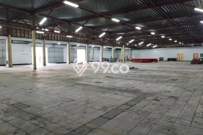 Gudang untuk Disewa di Pusat Tangerang Luas Bangunan 1620m2 Gudang untuk Disewa di Pusat Tangerang Luas Bangunan 1620m2