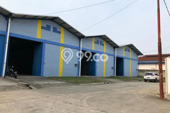 Unit Gudang Disewakan di Jurumudi di Area Ramai & Strategis Unit Gudang Disewakan di Jurumudi di Area Ramai & Strategis