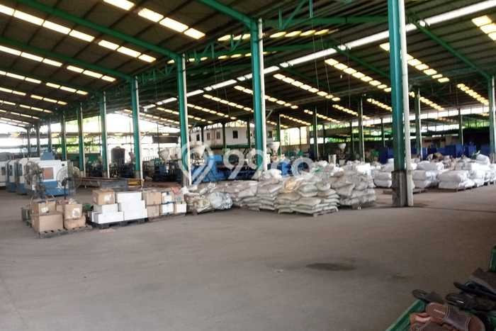 Gudang bagus disewakan di Tangerang Tangerang dengan LB 2226m2 harga sewa terbaik Gudang bagus disewakan di Tangerang Tangerang dengan LB 2226m2 harga sewa terbaik