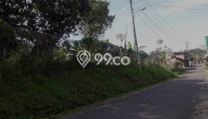 Tanah Dijual Lokasi Strategis di Salatiga dengan Luas 3300m2 Tanah Dijual Lokasi Strategis di Salatiga dengan Luas 3300m2