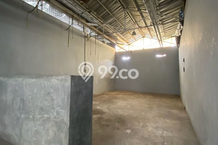 Unit Komersial Disewakan di Jakarta Barat Area Strategis Harga Kompetitif Unit Komersial Disewakan di Jakarta Barat Area Strategis Harga Kompetitif