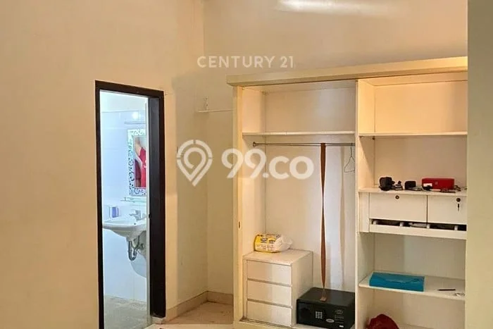 HOT LISTING! Rumah Untuk Investasi di Cipocok Jaya, Luas 150m² LB 114m² HOT LISTING! Rumah Untuk Investasi di Cipocok Jaya, Luas 150m² LB 114m²