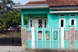GOOD DEAL! Rumah Strategis di Taktakan, Luas 308m2m² Bangunan 90m2m² GOOD DEAL! Rumah Strategis di Taktakan, Luas 308m2m² Bangunan 90m2m²