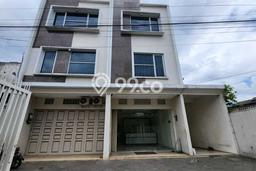 Ruko Dijual di Prime Area Bandung Luas 570m2 Ruko Dijual di Prime Area Bandung Luas 570m2