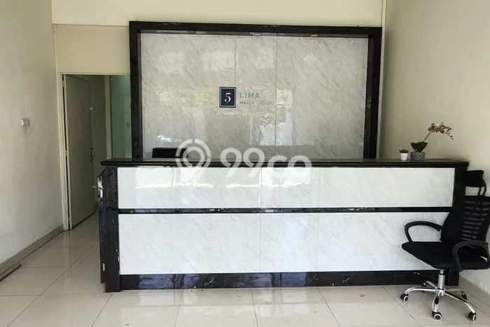 Ruko Dijual di Bandung LT 283m2 & LB 570m2 Lokasi Terbaik! Ruko Dijual di Bandung LT 283m2 & LB 570m2 Lokasi Terbaik!