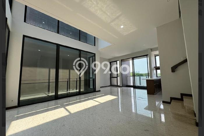 Rumah di BSD, Dekat Mall, 4 KT Rumah di BSD, Dekat Mall, 4 KT