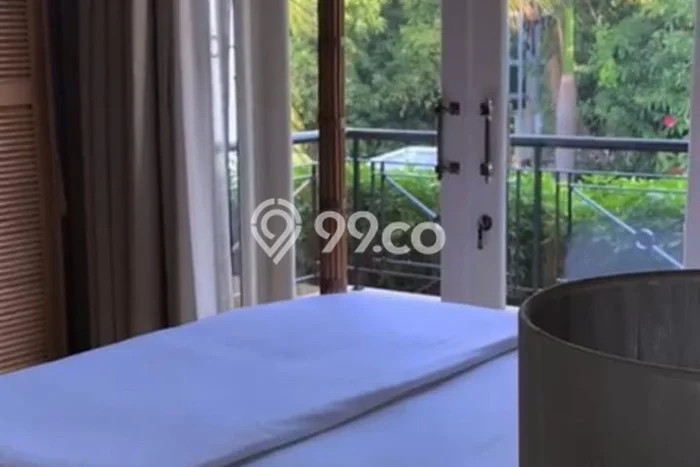 Rumah Elit Modern Tanpa Renovasi di Puri Indah Jakarta Barat Rumah Elit Modern Tanpa Renovasi di Puri Indah Jakarta Barat