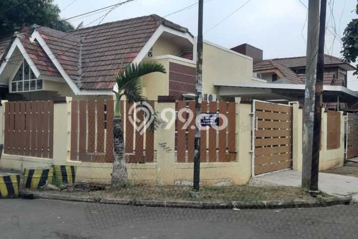 Rumah Kost Dijual di BSD Tangerang Luas 110m2 Rumah Kost Dijual di BSD Tangerang Luas 110m2