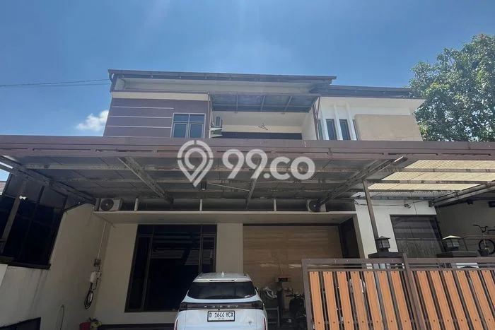 For Sale! Premium House LT 250m2 Desain Elegan di Taman Kopo Indah For Sale! Premium House LT 250m2 Desain Elegan di Taman Kopo Indah