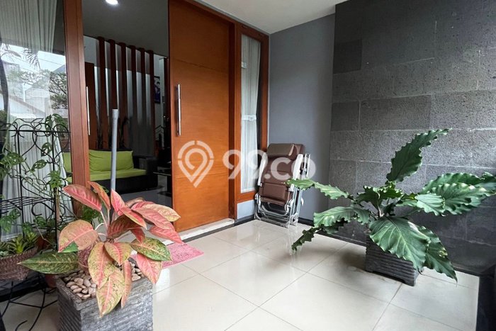 Rumah Mewah Siap Huni LT 373m2 di Astanaanyar, Bandung Rumah Mewah Siap Huni LT 373m2 di Astanaanyar, Bandung