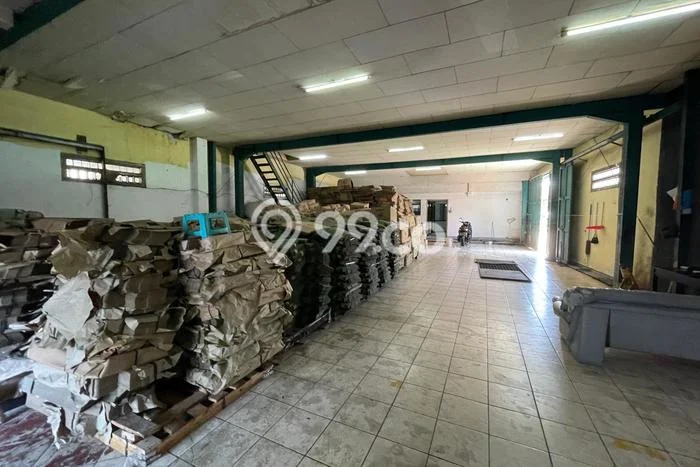 Gudang Disewa di Bandung dengan LB 2000m2 Area Komersial Ramai Gudang Disewa di Bandung dengan LB 2000m2 Area Komersial Ramai