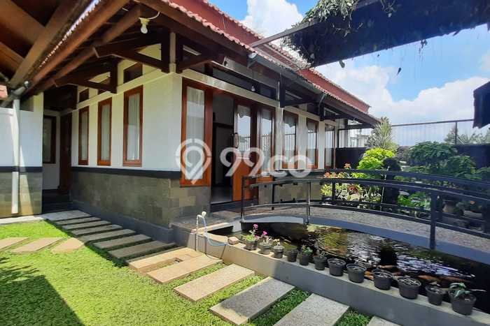 Ready to Use! Premium House LT 380m2 Desain Elegan di Parongpong Ready to Use! Premium House LT 380m2 Desain Elegan di Parongpong