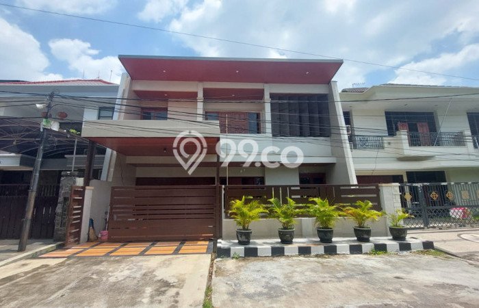 Hunian Mewah Dijual LT 240m2 di Mulyorejo, Surabaya Hunian Mewah Dijual LT 240m2 di Mulyorejo, Surabaya