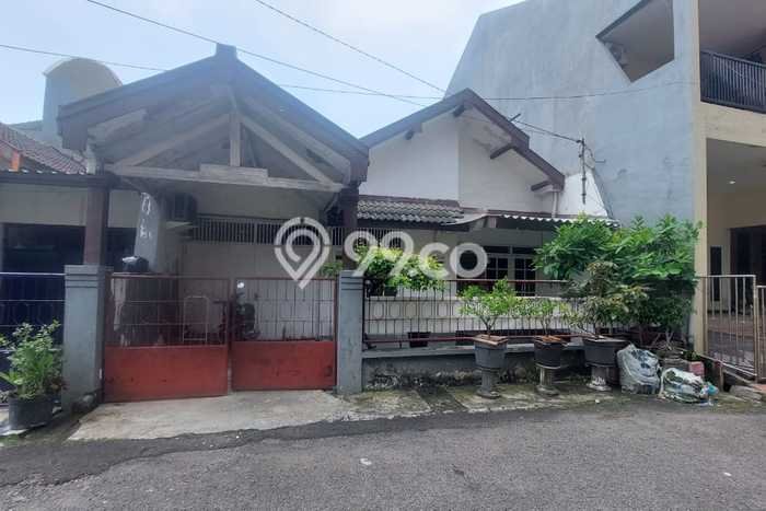Hunian Cantik Modern Lb 90m2 di Semampir, Surabaya Hunian Cantik Modern Lb 90m2 di Semampir, Surabaya
