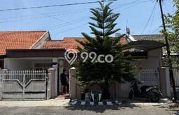 Jual Rumah Favorit Siap Huni LB 150m2 di Rungkut, Surabaya Jual Rumah Favorit Siap Huni LB 150m2 di Rungkut, Surabaya
