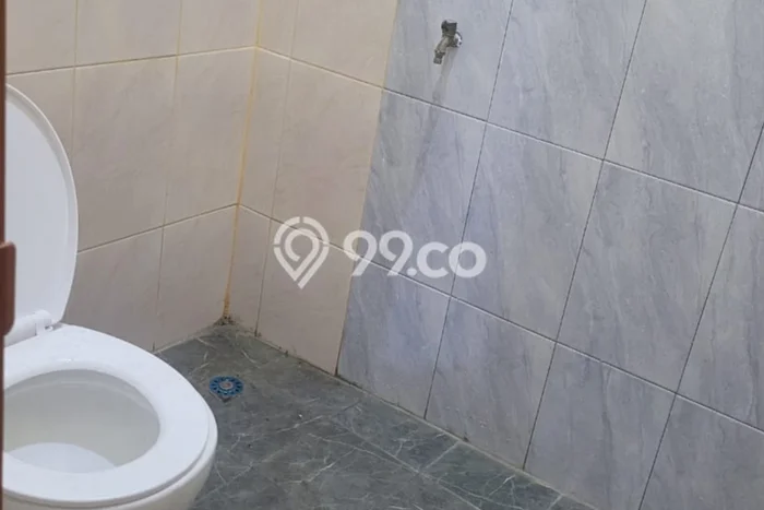 Rumah Strategis Modern Lb 79m2 di Wiyung, Surabaya Rumah Strategis Modern Lb 79m2 di Wiyung, Surabaya