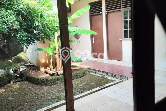 Jual Rumah Luas Elegan Dengan View Eksklusif di Bambu Apus, Jakarta Timur Jual Rumah Luas Elegan Dengan View Eksklusif di Bambu Apus, Jakarta Timur