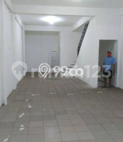 Disewakan Ruko di Kawasan Ramai Kranji Luas 130m2 Disewakan Ruko di Kawasan Ramai Kranji Luas 130m2