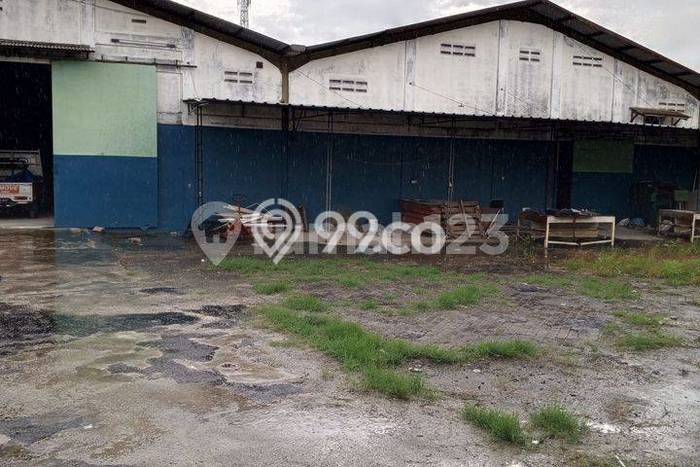 Unit Gudang Disewa Lokasi Bekasi Utara, Bekasi Spesifikasi Luas Bangunan 2000m2 Unit Gudang Disewa Lokasi Bekasi Utara, Bekasi Spesifikasi Luas Bangunan 2000m2