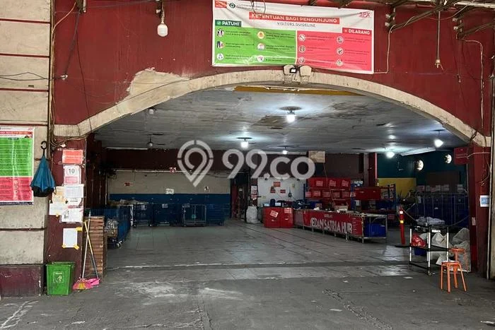 Gudang disewakan di Bekasi Utara Bekasi dengan luas bangunan 500m2 Gudang disewakan di Bekasi Utara Bekasi dengan luas bangunan 500m2