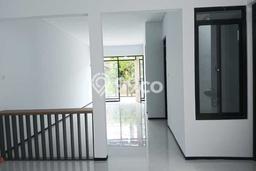 Dijual Rumah Modern 2 KT di Taman Kopo Indah, Bandung Dijual Rumah Modern 2 KT di Taman Kopo Indah, Bandung