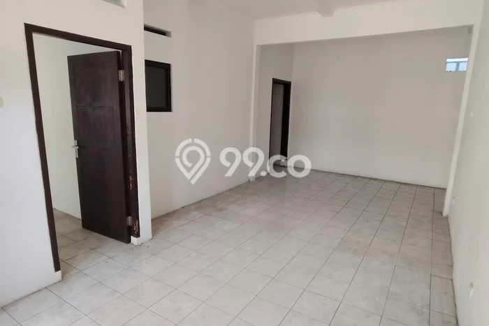Rumah Luas Asri 3 KT Siap Huni di Taman Kopo Indah Bandung Rumah Luas Asri 3 KT Siap Huni di Taman Kopo Indah Bandung