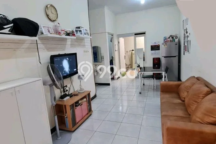 Rumah Minimalis 2 Kamar LT 84m2 di Taman Kopo Indah Rumah Minimalis 2 Kamar LT 84m2 di Taman Kopo Indah