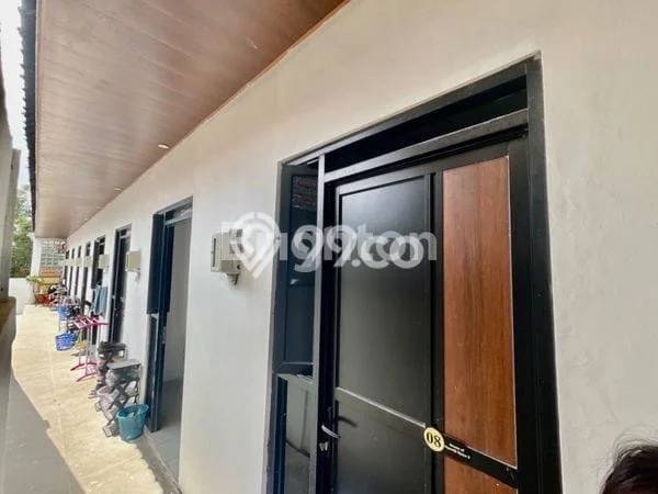 For Sale Rumah 9 Kamar Lokasi Ideal Nyaman dan Strategis di Gunung Pati For Sale Rumah 9 Kamar Lokasi Ideal Nyaman dan Strategis di Gunung Pati