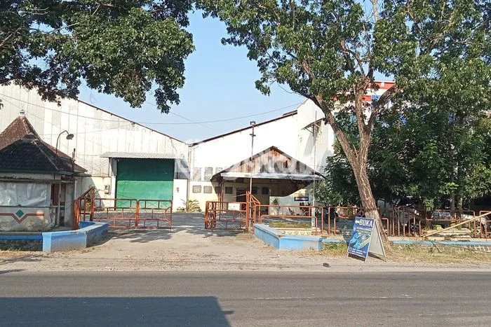 Gudang disewakan lokasi strategis Juwana Pati 3000m2 Gudang disewakan lokasi strategis Juwana Pati 3000m2