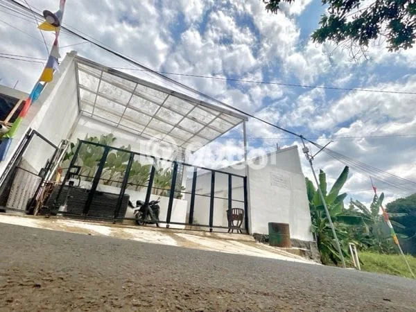 For Sale Rumah 9 Kamar Lokasi Ideal Nyaman dan Strategis di Gunung Pati For Sale Rumah 9 Kamar Lokasi Ideal Nyaman dan Strategis di Gunung Pati