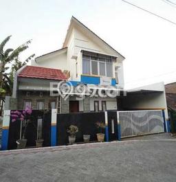 Rumah Modern Minimalis 7 KT Bisa Langsung Pindah di Semarang Selatan Rumah Modern Minimalis 7 KT Bisa Langsung Pindah di Semarang Selatan