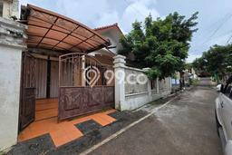 Lokasi terbaik! Rumah siap huni dikontrakkan di Semarang Tengah LB 250m2 Lokasi terbaik! Rumah siap huni dikontrakkan di Semarang Tengah LB 250m2