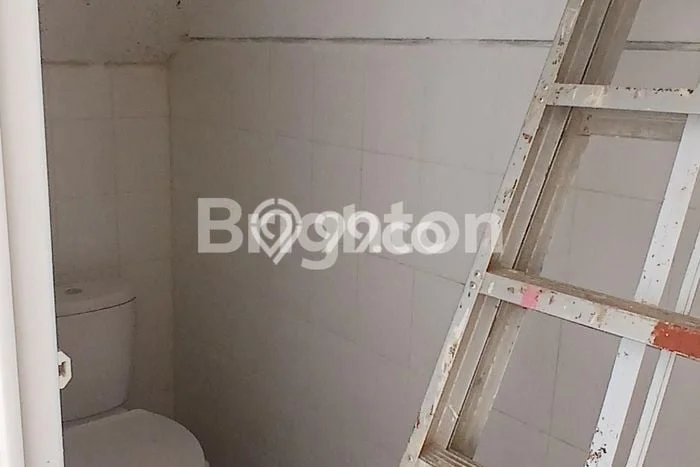 LOKASI STRATEGIS! Ruko di Batam Kota, Luas 86m², Sentra Bisnis LOKASI STRATEGIS! Ruko di Batam Kota, Luas 86m², Sentra Bisnis