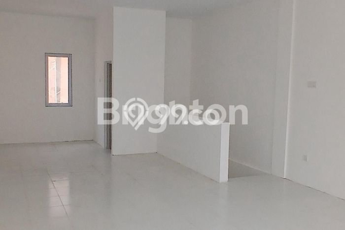 LOKASI STRATEGIS! Ruko di Batam Kota, Luas 86m², Sentra Bisnis LOKASI STRATEGIS! Ruko di Batam Kota, Luas 86m², Sentra Bisnis