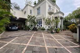 Siap Huni Rumah Mewah 5 Kamar di Jagakarsa Dekat ke Mana Saja Siap Huni Rumah Mewah 5 Kamar di Jagakarsa Dekat ke Mana Saja