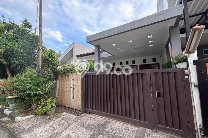 Rumah Luxury Modern Tanpa Renovasi di Kalibata Jakarta Selatan Rumah Luxury Modern Tanpa Renovasi di Kalibata Jakarta Selatan