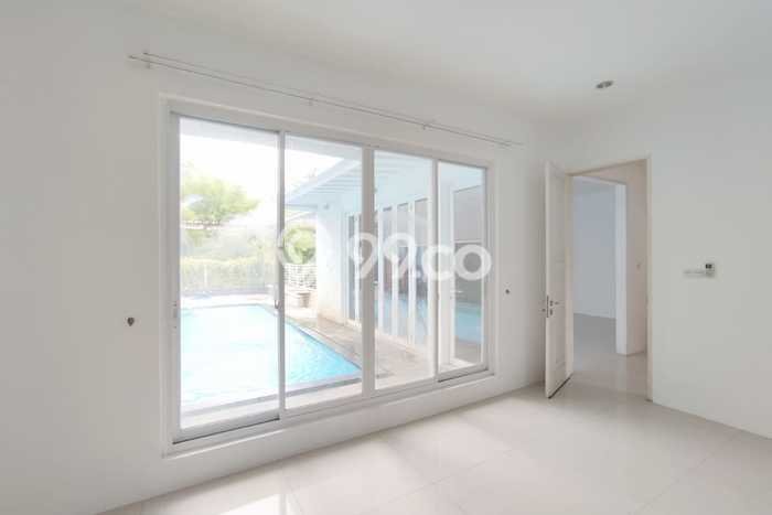 Jual Rumah Mewah Megah Dengan View Cantik di Lebak Bulus, Jakarta Selatan Jual Rumah Mewah Megah Dengan View Cantik di Lebak Bulus, Jakarta Selatan