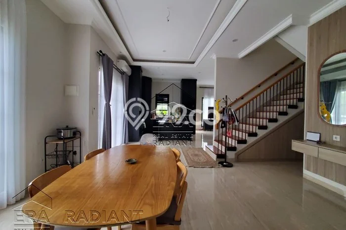 Rumah Eksklusif Dijual LT 149m2 di Ciputat, Tangerang Selatan Rumah Eksklusif Dijual LT 149m2 di Ciputat, Tangerang Selatan