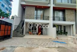 Dijual Cepat Rumah Favorit Siap Huni LB 180m2 di Jagakarsa, Jakarta Selatan Dijual Cepat Rumah Favorit Siap Huni LB 180m2 di Jagakarsa, Jakarta Selatan