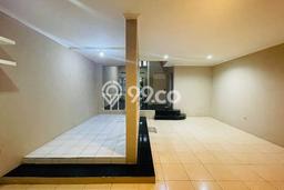 Rumah Strategis Minimalis Lb 200m2 di Kota Baru Parahyangan, Bandung Rumah Strategis Minimalis Lb 200m2 di Kota Baru Parahyangan, Bandung