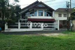 LOKASI PREMIUM! Rumah area Cigadung, 4 KT, Area Strategis, LT 420m2m² Bangunan 380m2m² LOKASI PREMIUM! Rumah area Cigadung, 4 KT, Area Strategis, LT 420m2m² Bangunan 380m2m²