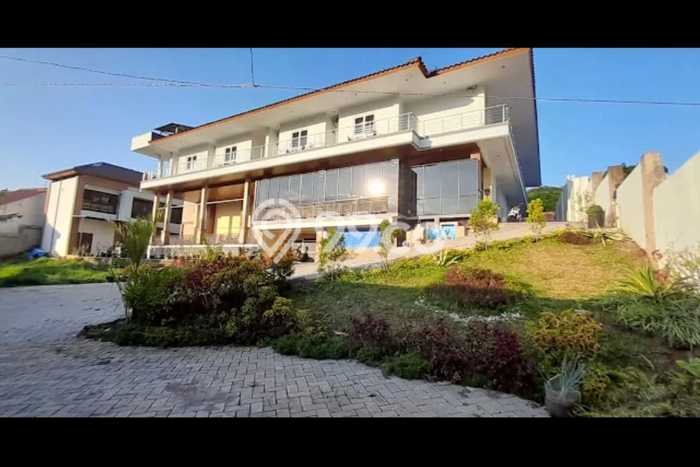 Unit Kost Dijual di Jatinangor dengan 18 Kamar Kawasan Ramai Unit Kost Dijual di Jatinangor dengan 18 Kamar Kawasan Ramai